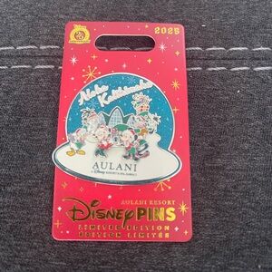 Disney Aulani Resort Holiday Pin